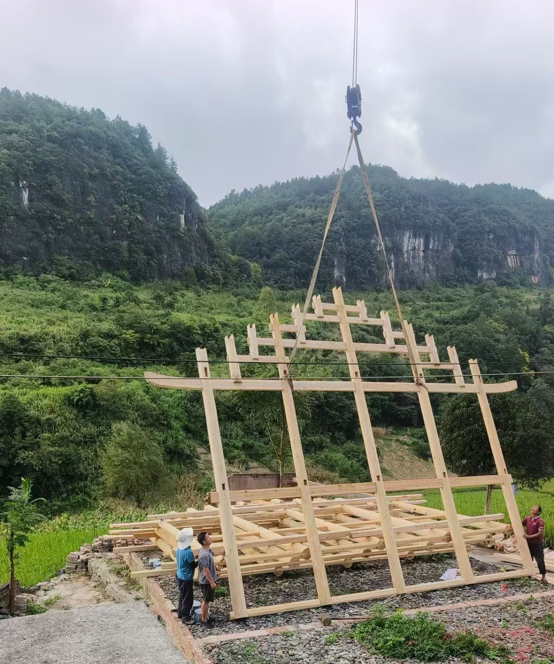 南芬区汽车吊出租公司怎么保证发动机散热问题